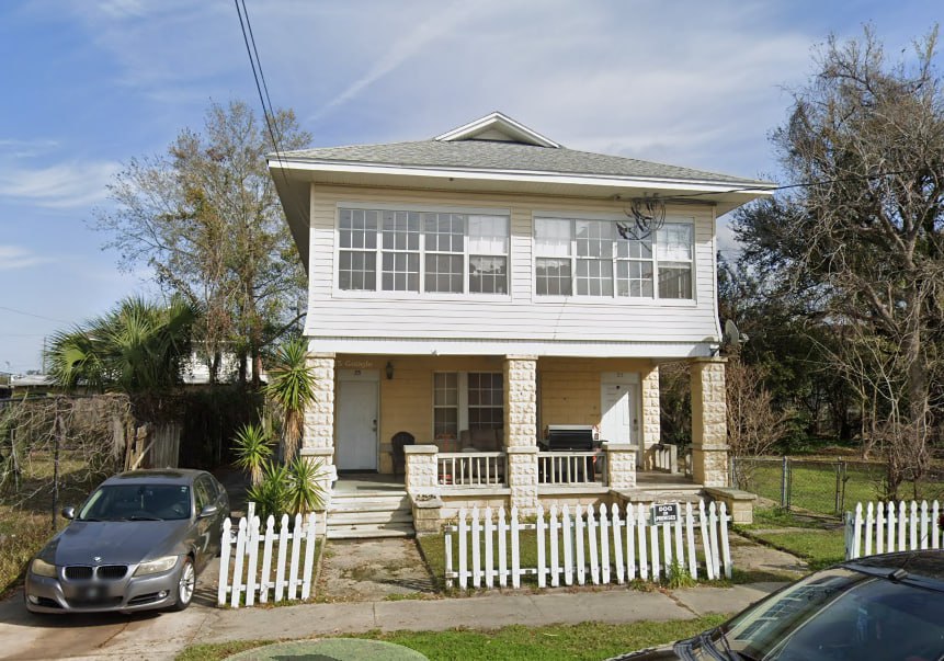 Fix and Flip purchase loan funded for a triplex in Jacksonville FL with $290k loan and $123k construction budget