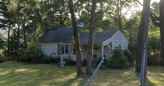 Bridge loan funded for single family home in Dix Hills NJ with $565,000 loan and no points