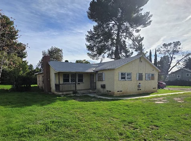 A fix and flip deal for a single family home in Cherry Valley, CA with a funded loan amount of $490,000