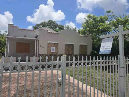 Fix and flip loan funded for a single family home in Miami, FL with a $650,000 loan amount and $174,000 construction budget 