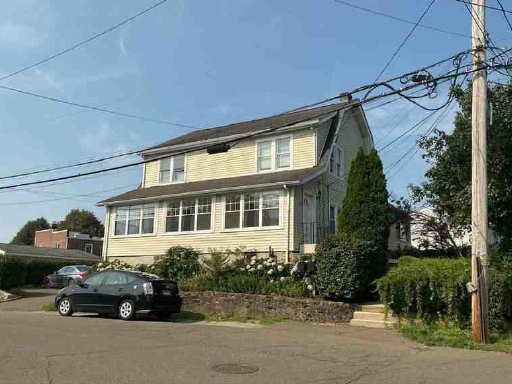 Fix and flip loan for a condo in Greenwich, CT with a $1,650,000 loan amount and $1,000,000 construction budget
