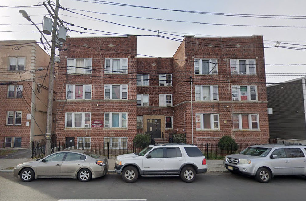 Bridge Loan Purchase in Irvington, NJ, for Multifamily property (18 units). Funded by Accolend.