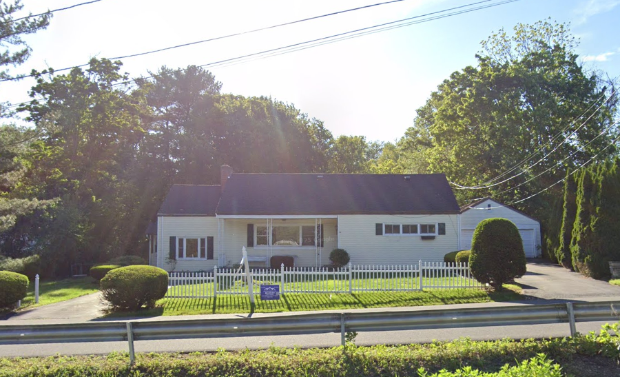 Fix and Flip Purchase loan in New Windsor, NY, for Single Family Residence. Funded by Accolend.